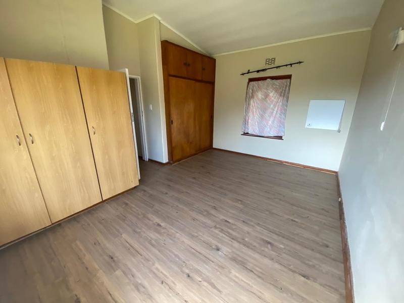 To Let 4 Bedroom Property for Rent in Lochnerhof Western Cape